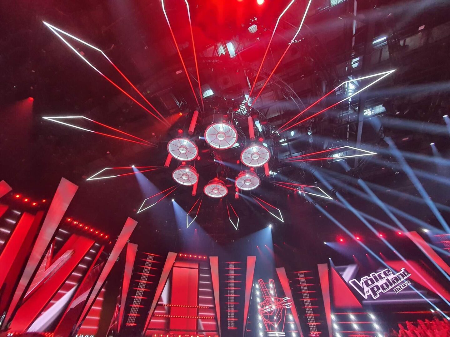 Implementation of digital LED lighting in the TV studio of The Voice of Poland